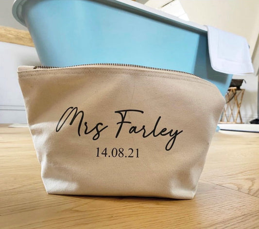 Mrs Make Up Bag