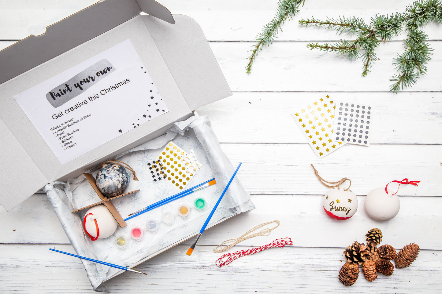 Paint your own bauble kit